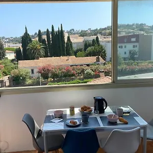 T2- 2adultes/2enfants Centre-ville, Proche Plages , Cavalaire-sur-Mer France
